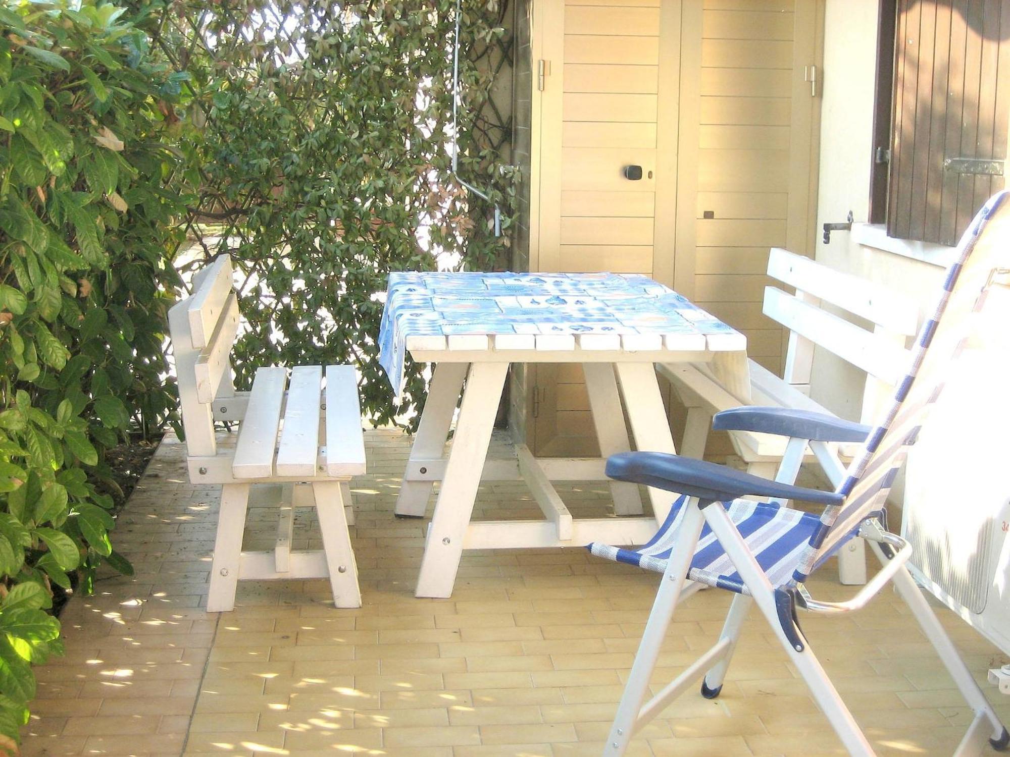 Enticing Holiday Home In Lazise With Swimming Pool Экстерьер фото